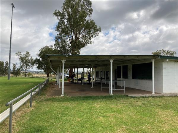 Old Amenities Building Robertson Oval